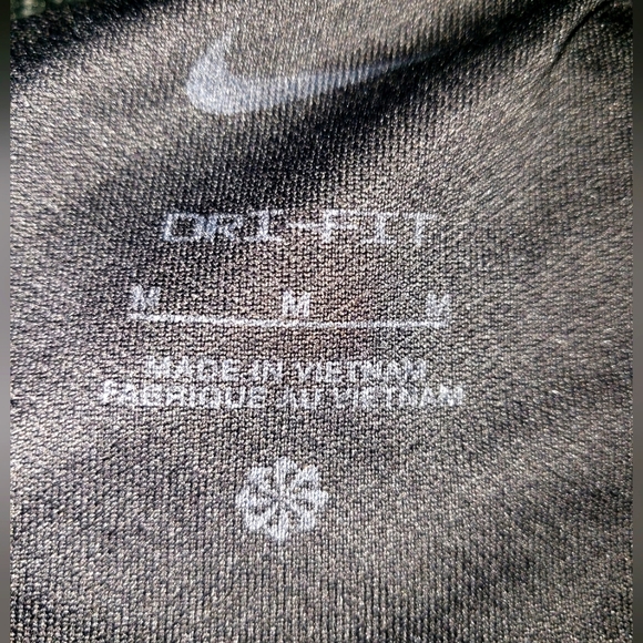 Nike Women's Dri-Fit Shorts Medium - Picture 4 of 6